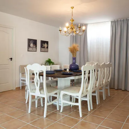 Casa *